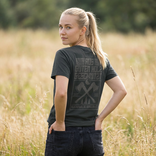 T-Shirt "AUS GUTEM HOLZ GESCHNITZT"